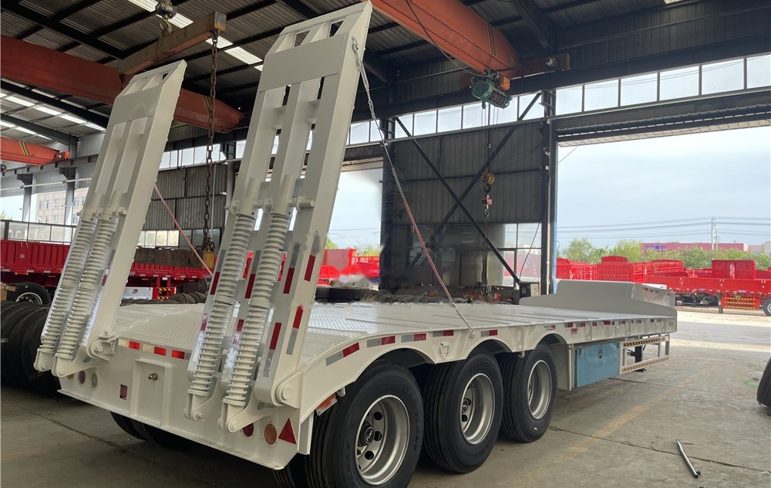 3-Axle 60T Lowbed Semi Trailer