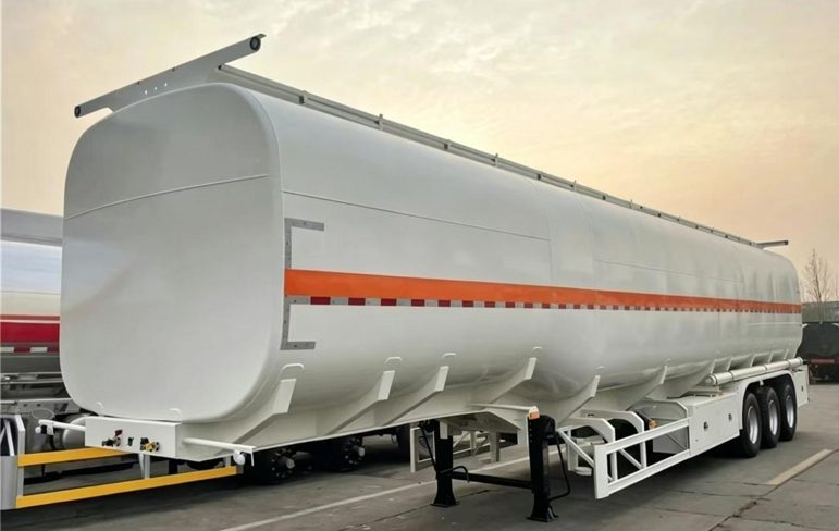 3-Axle 6-Compartment 40-50K L Fuel Tanker Semi Trailer