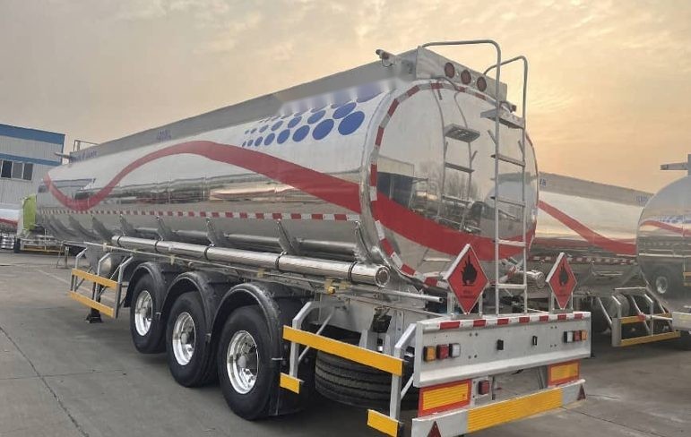 Tanker semi trailers